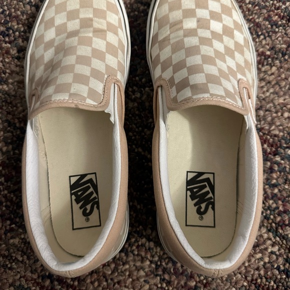 Women’s Vans slip on shoes - Picture 2 of 3